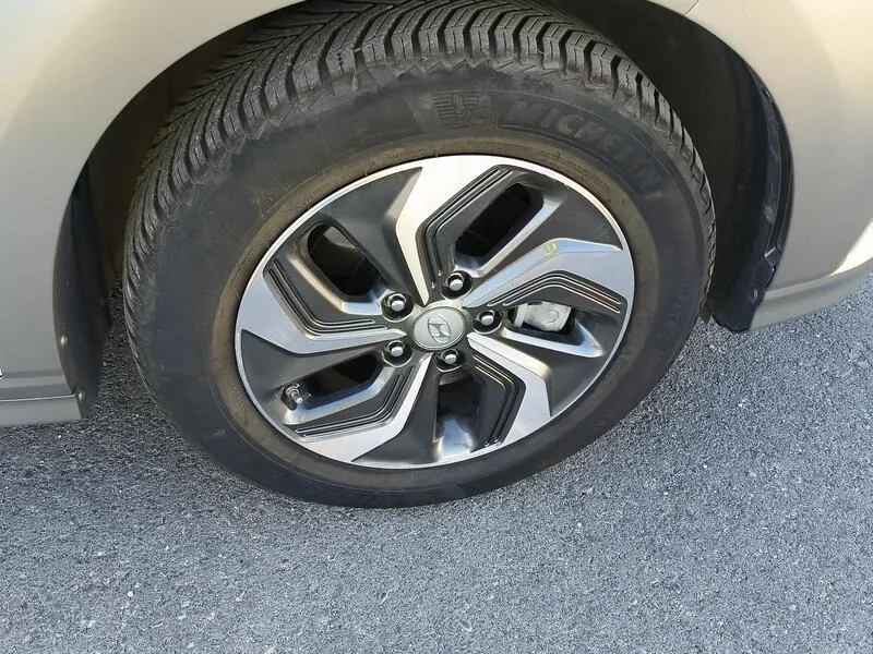 Hyundai Kona 1.6 GDI HEV Tecno 2C DCT - foto 41