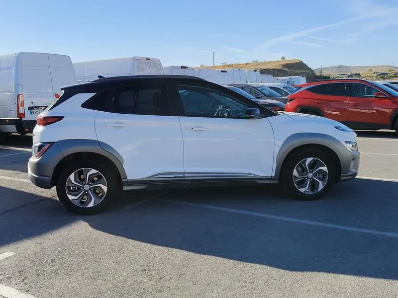 Hyundai Kona 1.6 GDI HEV Tecno 2C DCT - foto 7