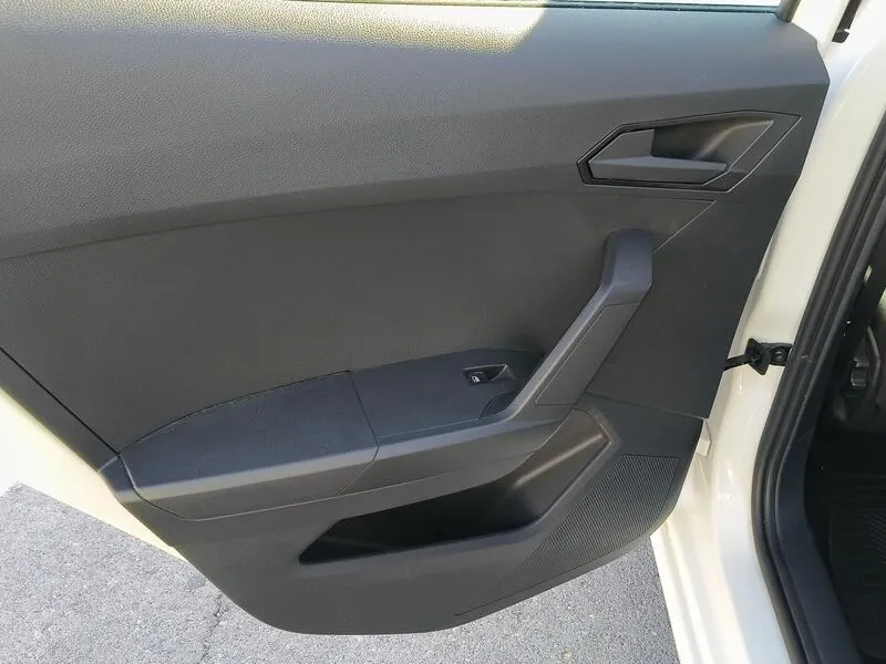 SEAT Ibiza 1.0 MPI Reference Plus - foto 34