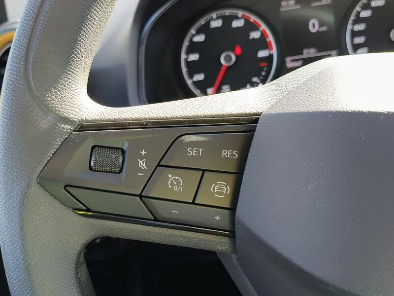 SEAT Ibiza 1.0 MPI Reference Plus - foto 25