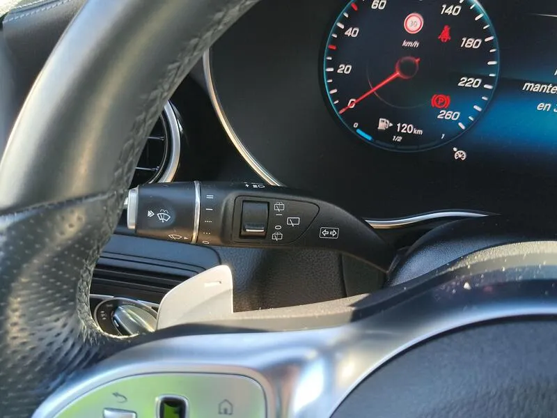 Mercedes-Benz GLC 300e 4MATIC - foto 27