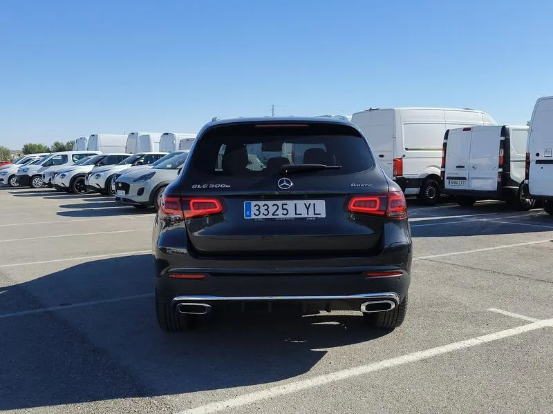 Mercedes-Benz GLC 300e 4MATIC - foto 5