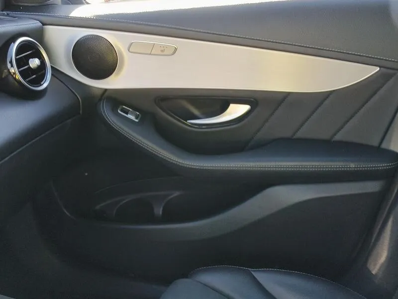 Mercedes-Benz GLC 300e 4MATIC - foto 20