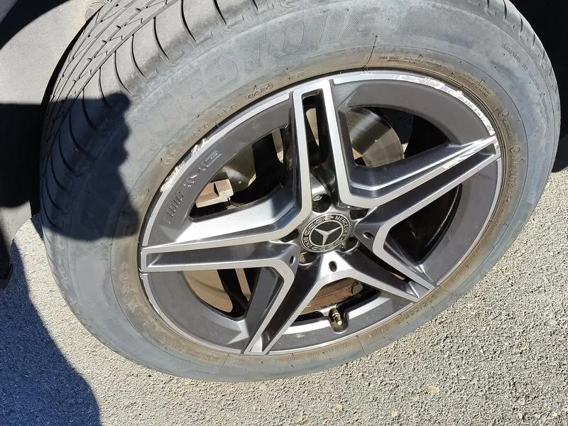 Mercedes-Benz GLC 300e 4MATIC - foto 44