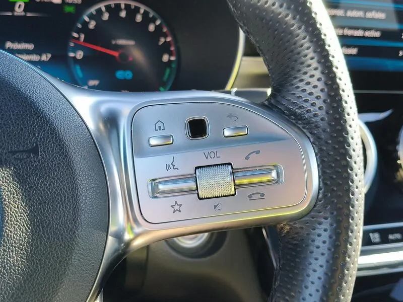 Mercedes-Benz GLC 300e 4MATIC - foto 24
