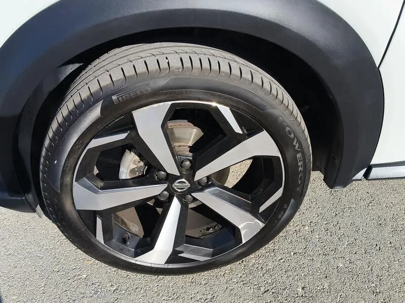 Nissan Juke DIG-T DCT Tekna - foto 47