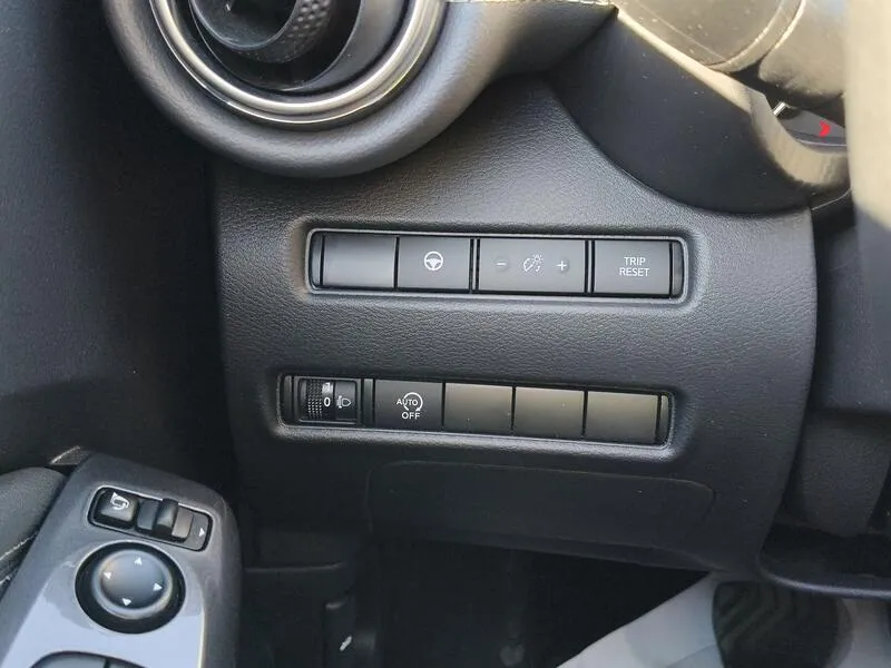 Nissan Juke DIG-T DCT Tekna - foto 27
