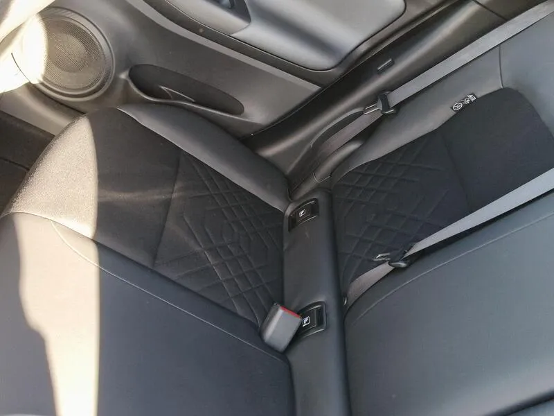 Nissan Juke DIG-T DCT Tekna - foto 32