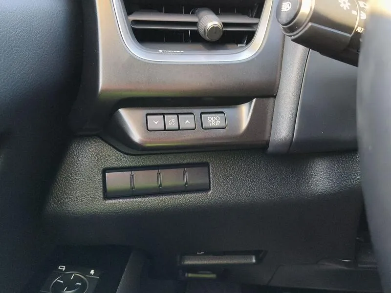 Lexus UX 2.0 250h Business - foto 26