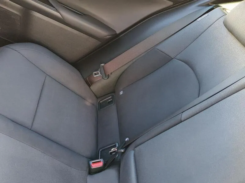 Lexus UX 2.0 250h Business - foto 31