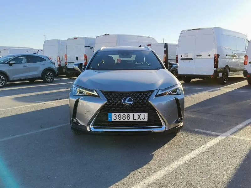 Lexus UX 2.0 250h Business - foto 9