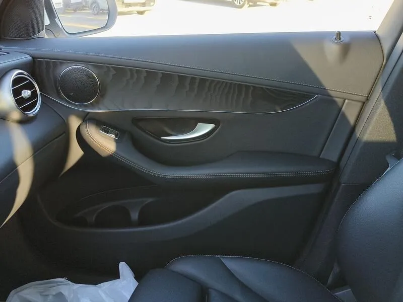Mercedes-Benz GLC 220 d 4MATIC - foto 18