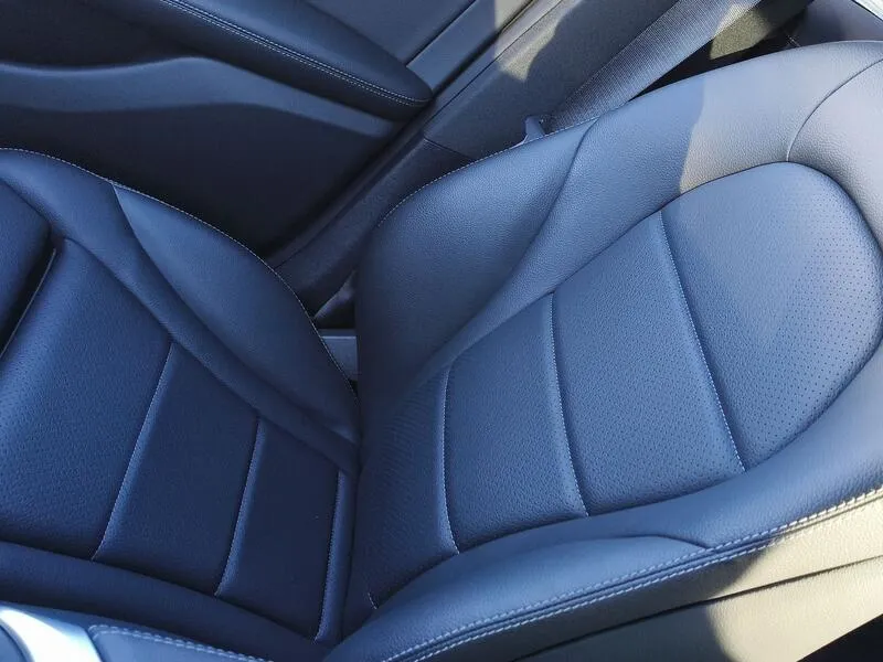 Mercedes-Benz GLC 220 d 4MATIC - foto 19