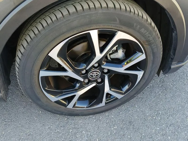 Toyota C-HR 2.0 180H Advance - foto 39