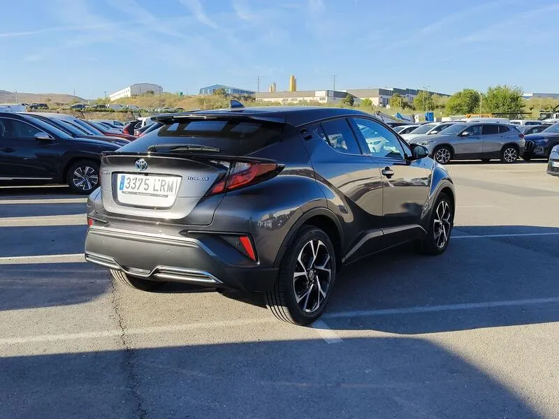 Toyota C-HR 2.0 180H Advance - foto 6
