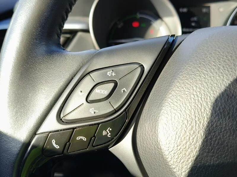 Toyota C-HR 2.0 180H Advance - foto 25