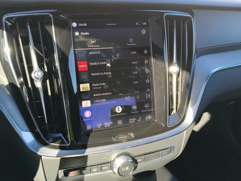 Volvo S60 Recharge T8 Ultimate Dark - foto 11