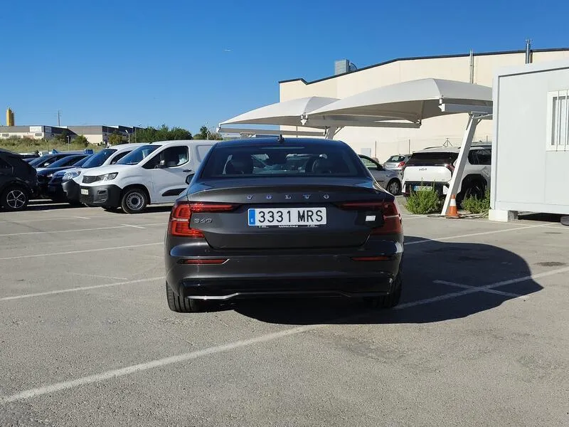 Volvo S60 Recharge T8 Ultimate Dark - foto 5