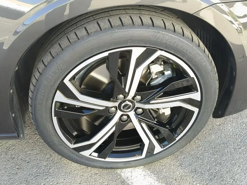 Volvo S60 Recharge T8 Ultimate Dark - foto 40