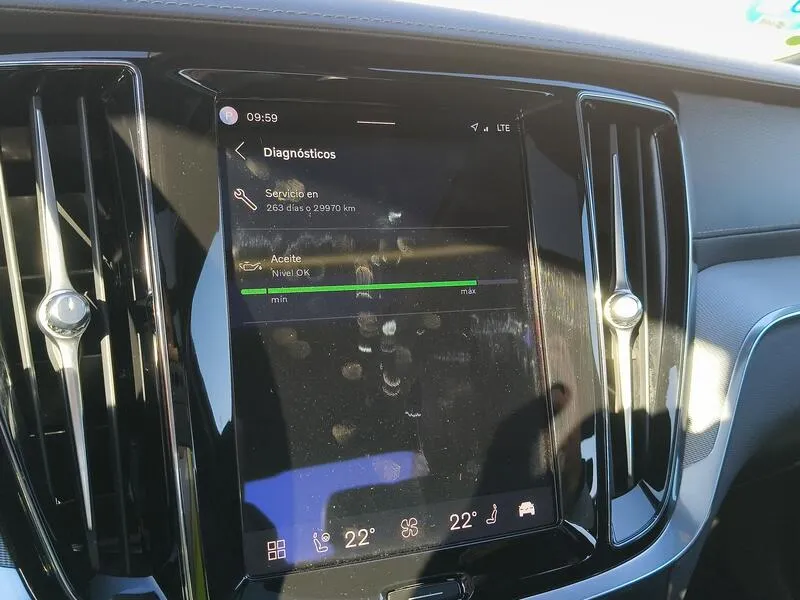 Volvo S60 Recharge T8 Ultimate Dark - foto 19