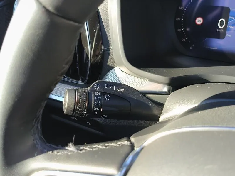 Volvo S60 Recharge T8 Ultimate Dark - foto 27