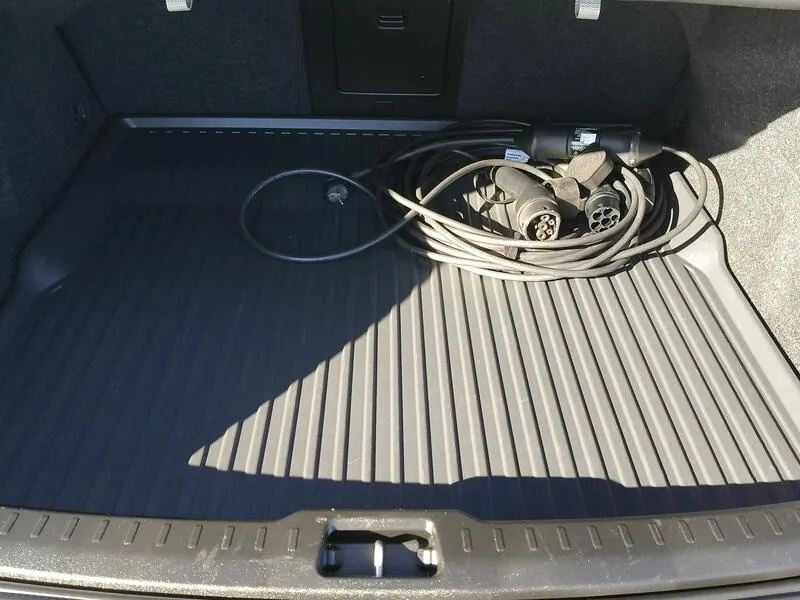Volvo S60 Recharge T8 Ultimate Dark - foto 36