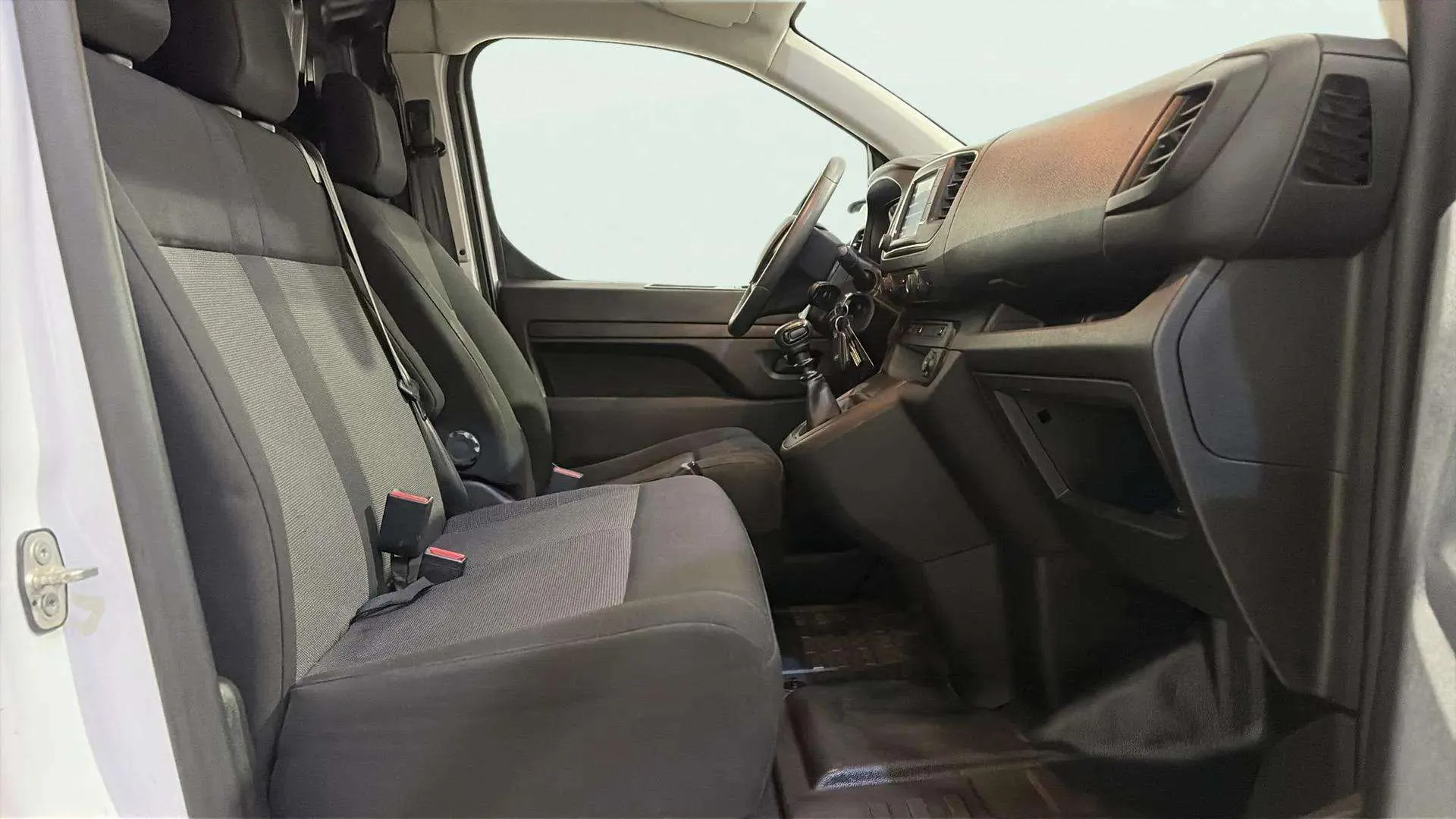 Fiat Scudo Furgón L2 MT5 - foto 13