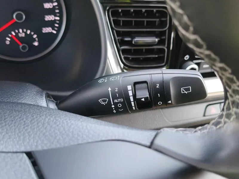 Kia Stonic 1.0 T-GDi MHEV iMT Drive - foto 21