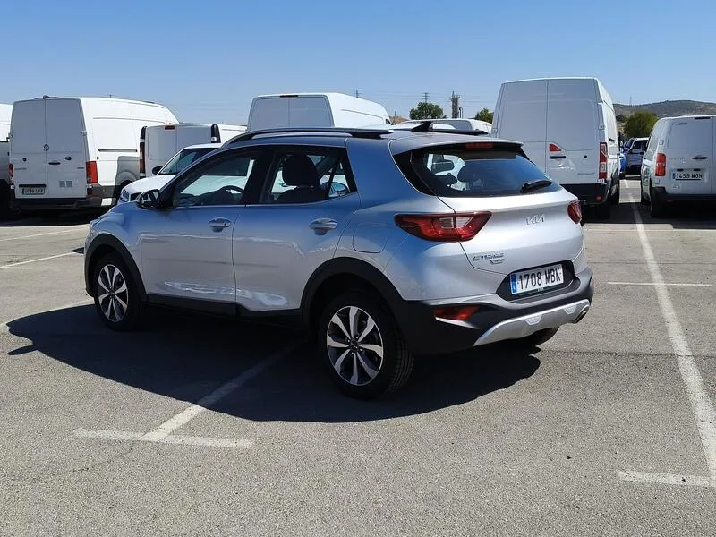 Kia Stonic 1.0 T-GDi MHEV iMT Drive - foto 4