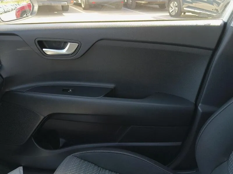 Kia Stonic 1.0 T-GDi MHEV iMT Drive - foto 17