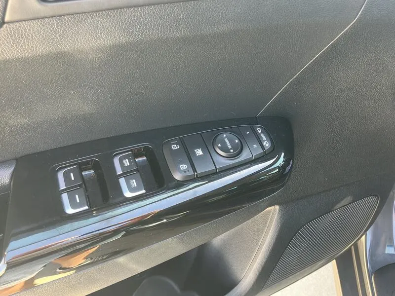 Kia Sportage 1.6 MHEV Drive Plus - foto 37