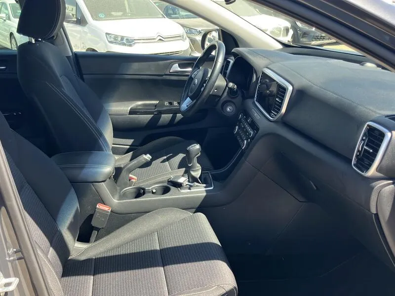 Kia Sportage 1.6 MHEV Drive Plus - foto 29
