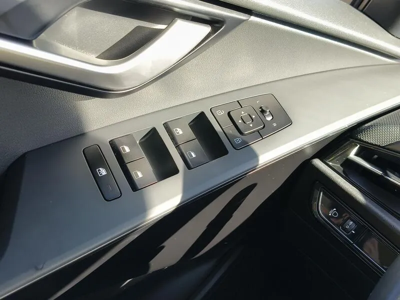 Kia Niro e-Concept 64kWh - foto 28