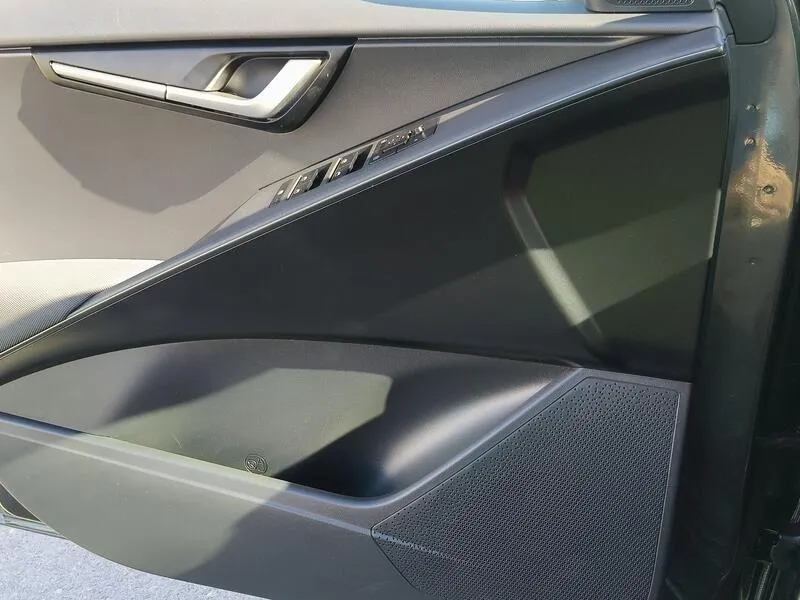 Kia Niro e-Concept 64kWh - foto 29