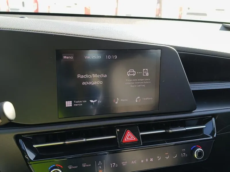 Kia Niro e-Concept 64kWh - foto 11