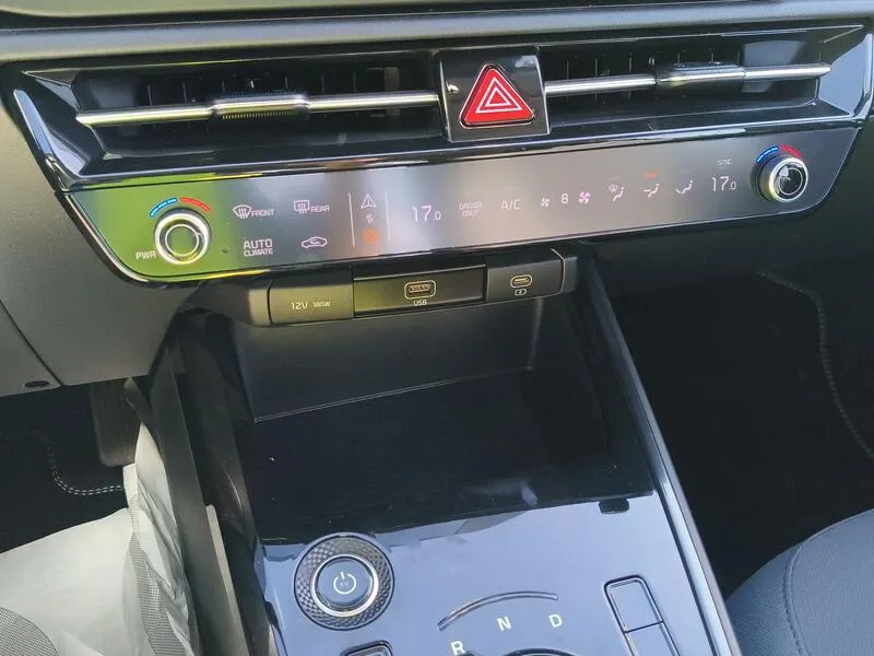 Kia Niro e-Concept 64kWh - foto 12