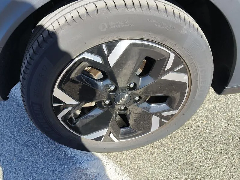 Kia Niro e-Concept 64kWh - foto 40