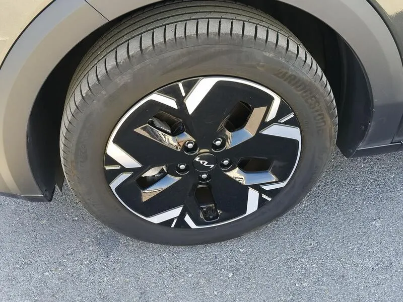 Kia Niro e-Concept 64kWh - foto 44