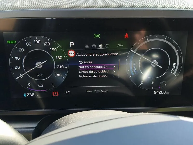 Kia Niro e-Concept 64kWh - foto 17