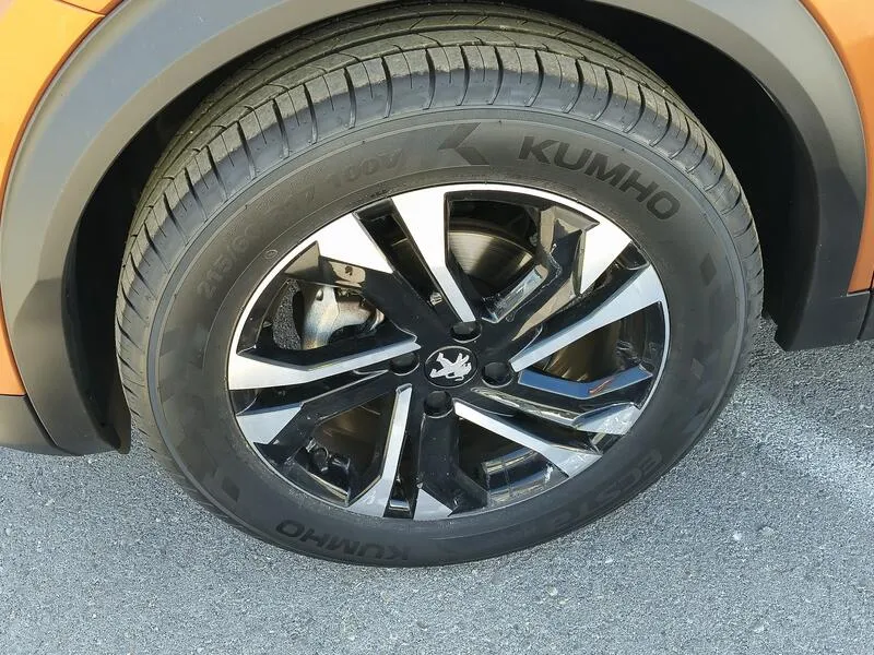 Peugeot 2008 Allure Pack BlueHDi - foto 45