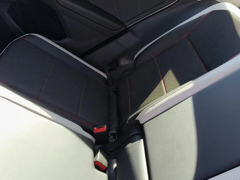 Volkswagen Tiguan Urban Sport 2.0 TDI - foto 34
