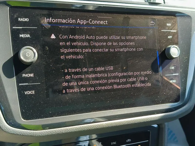 Volkswagen Tiguan Urban Sport 2.0 TDI - foto 17