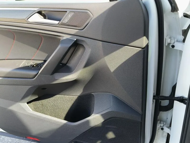Volkswagen Tiguan Urban Sport 2.0 TDI - foto 31