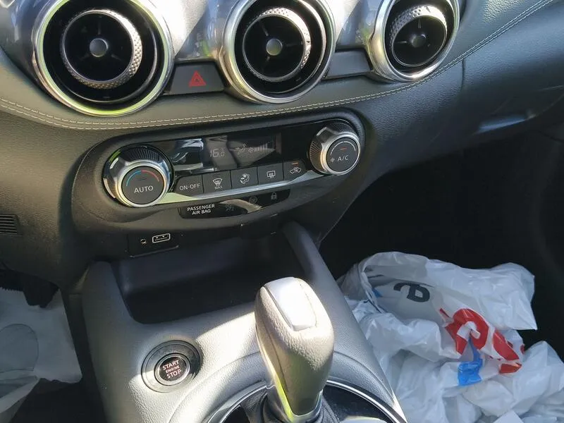 Nissan Juke DIG-T DCT N-Connecta - foto 12