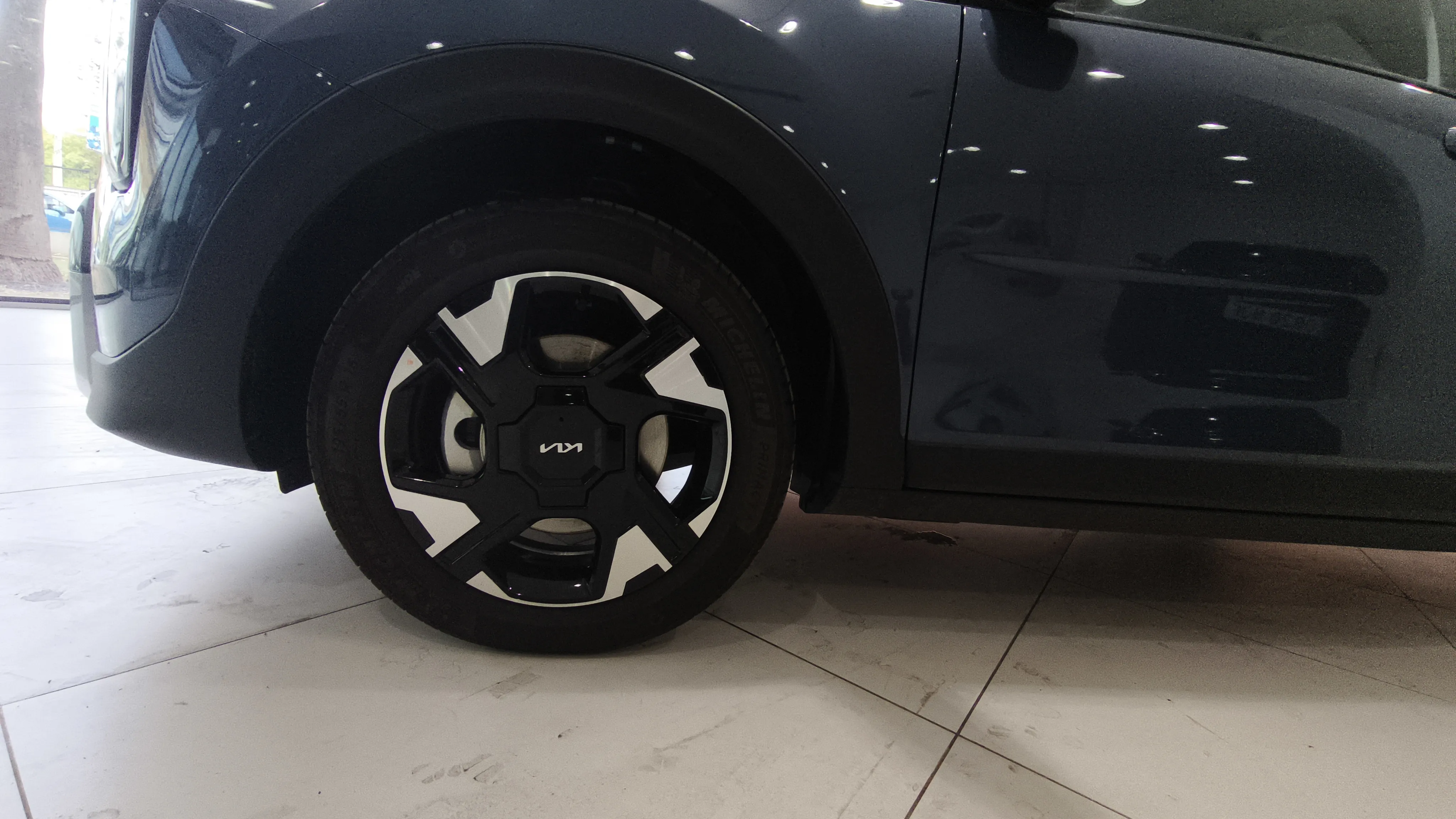 Kia Stonic 1.0 T-GDi MHEV Business - foto 24