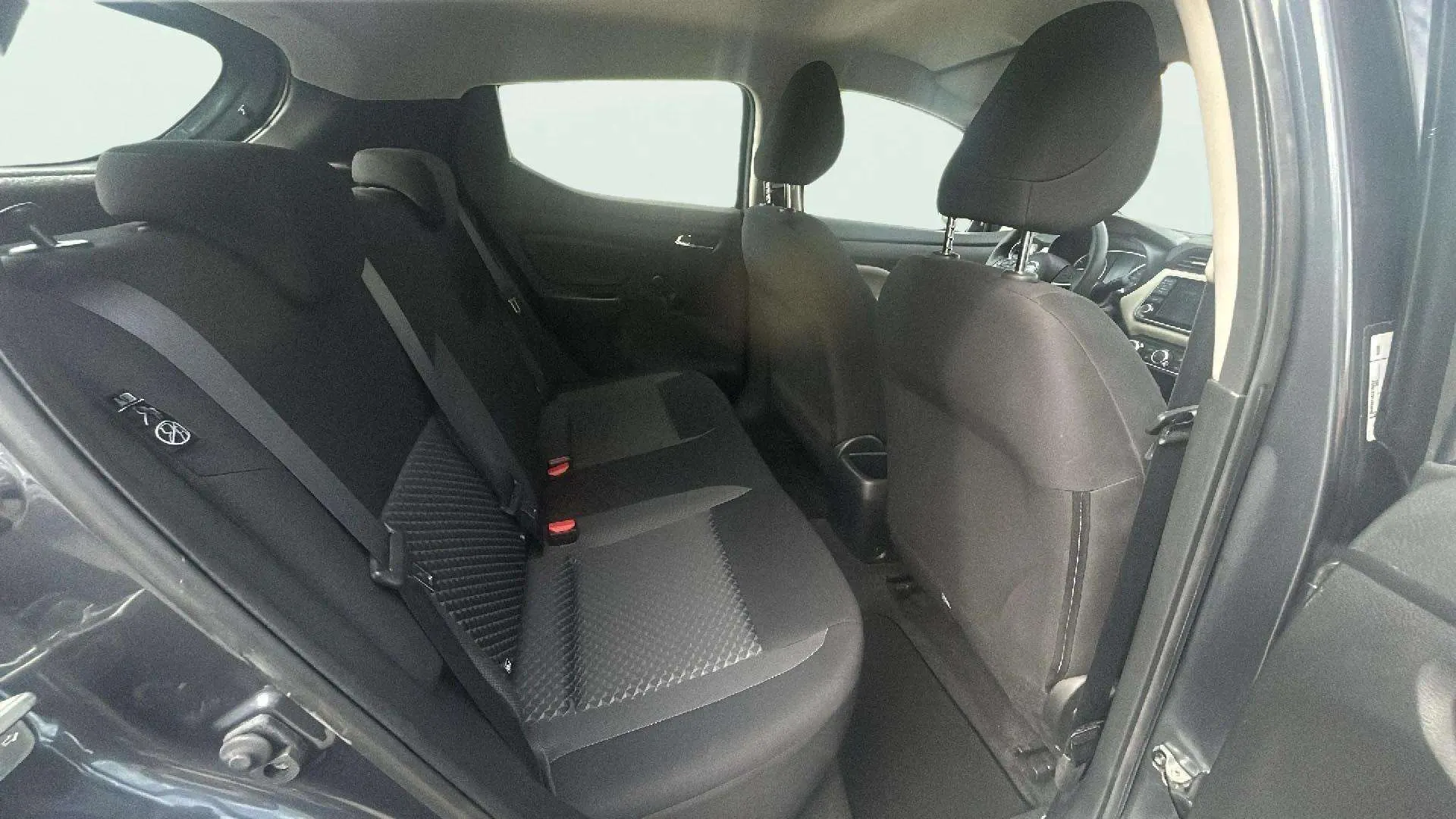 Nissan Micra IG-T E6D CVT Acenta - foto 18