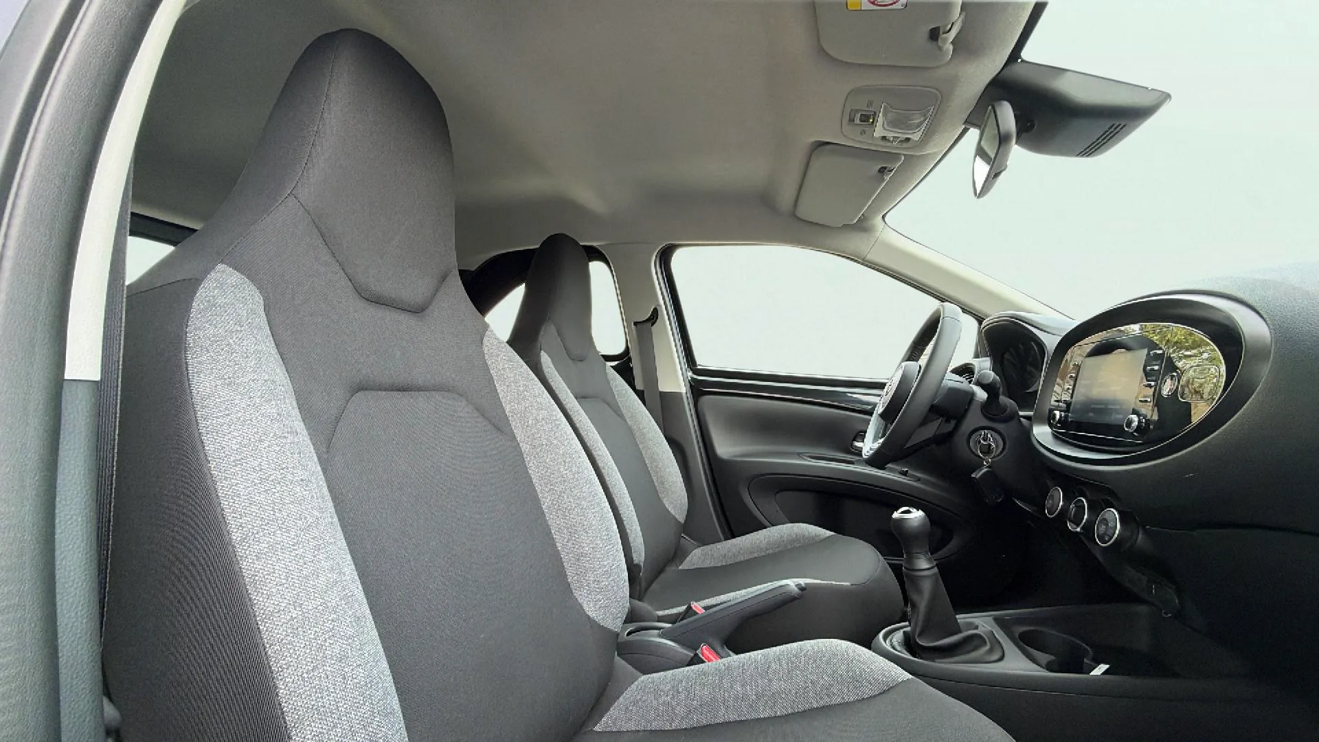 Toyota Aygo X 1.0 VVT-I Play - foto 20