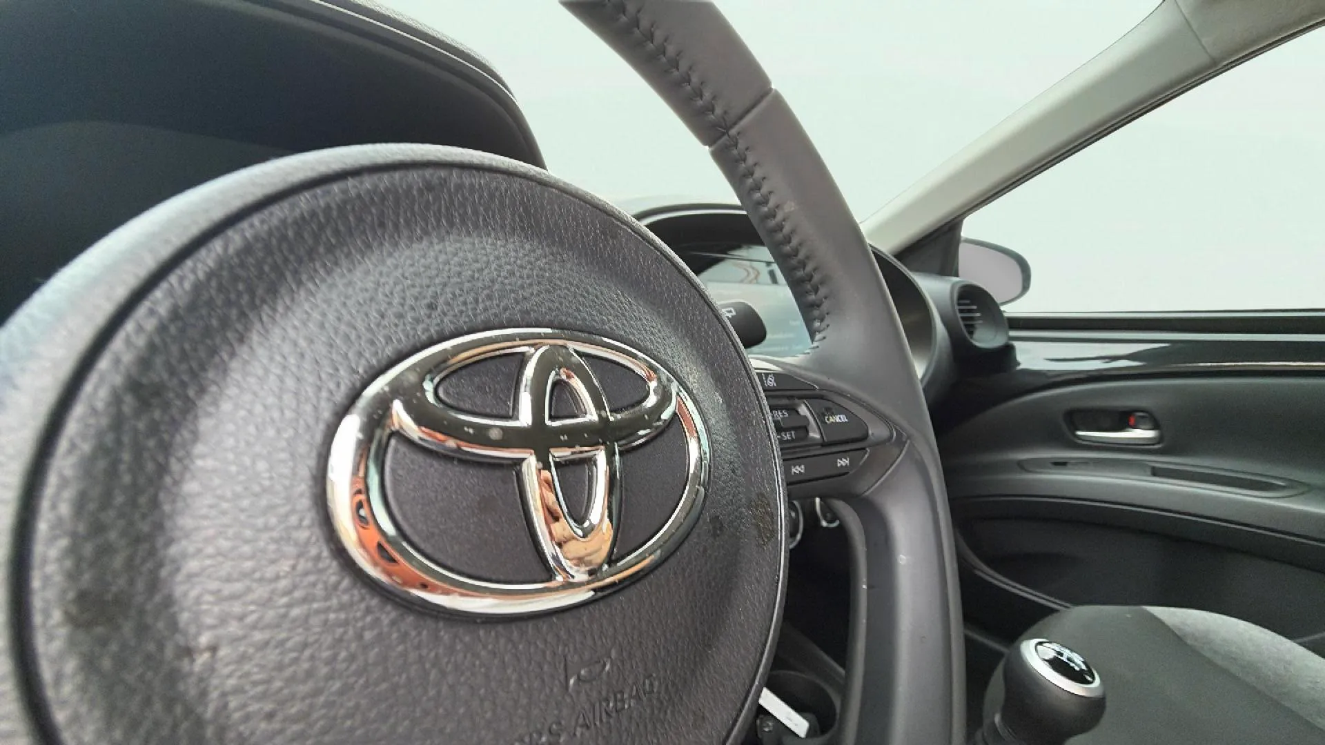 Toyota Aygo X 1.0 VVT-I Play - foto 28