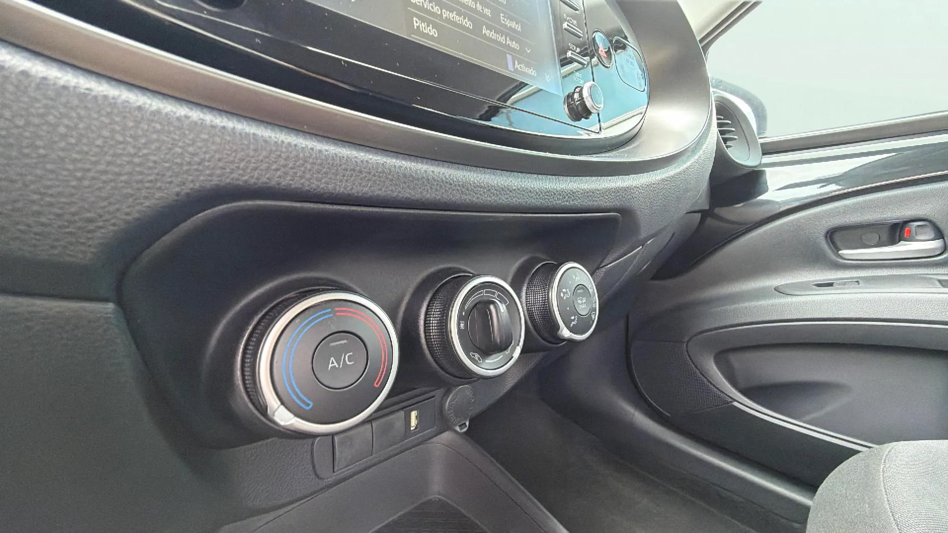 Toyota Aygo X 1.0 VVT-I Play - foto 15