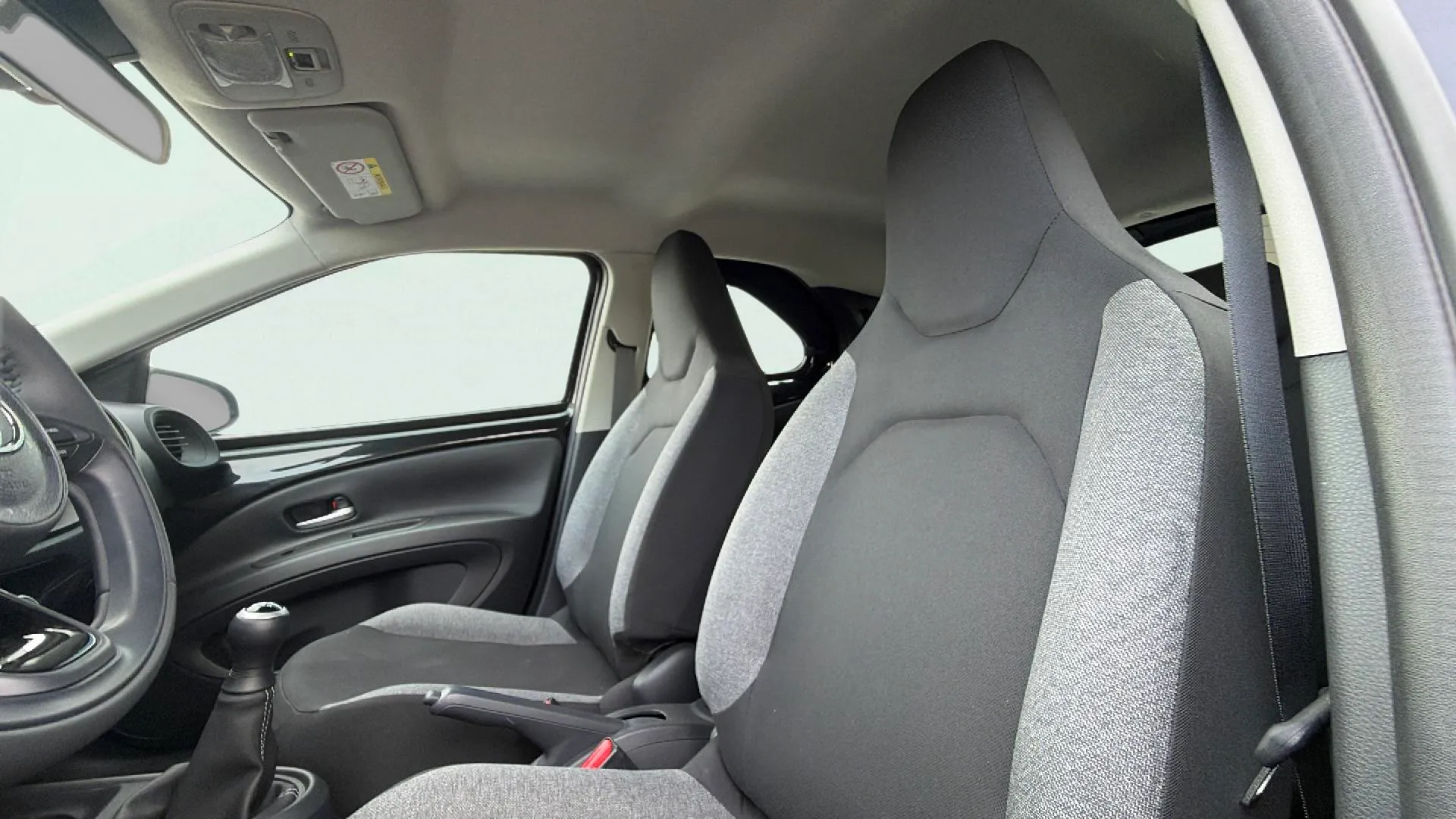 Toyota Aygo X 1.0 VVT-I Play - foto 10